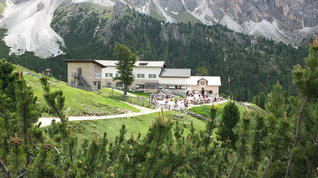 Garni Le Chalet Santa Cristina Val Gardena Экстерьер фото
