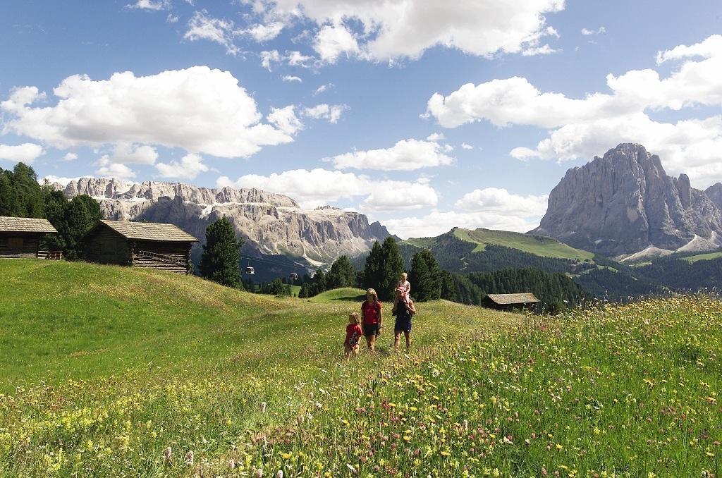 Garni Le Chalet Santa Cristina Val Gardena Экстерьер фото