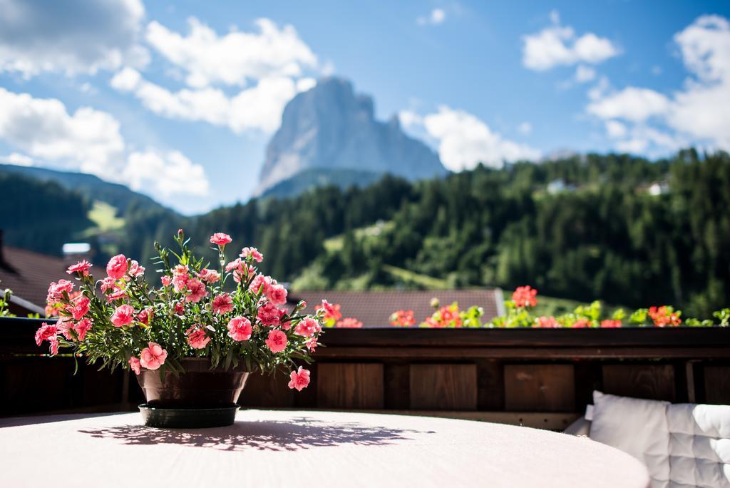 Garni Le Chalet Santa Cristina Val Gardena Экстерьер фото